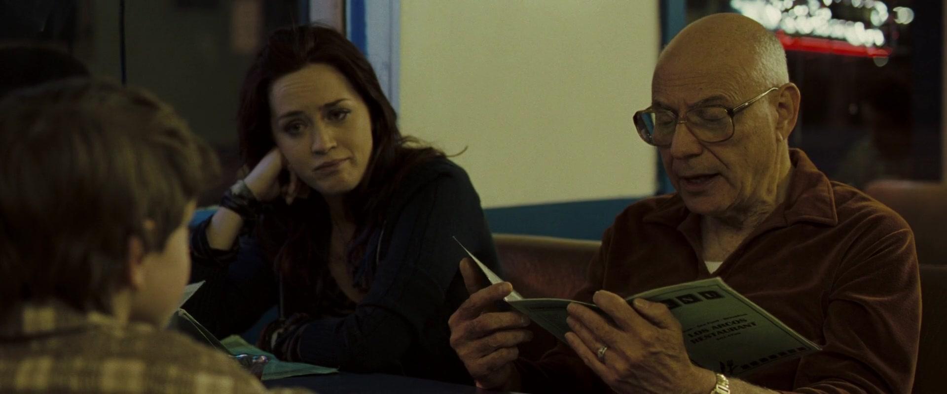 caps103.jpg caps103.jpg