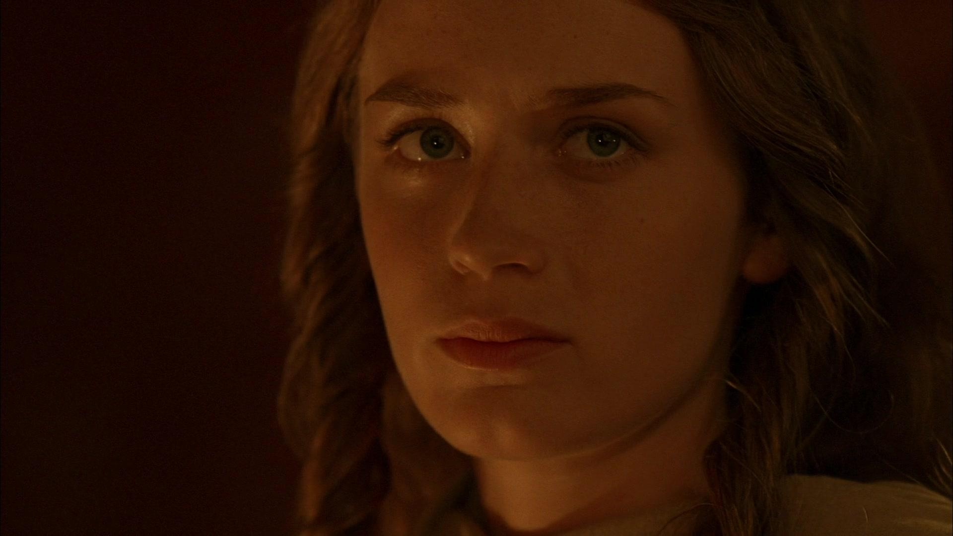 caps394.jpg caps394.jpg
